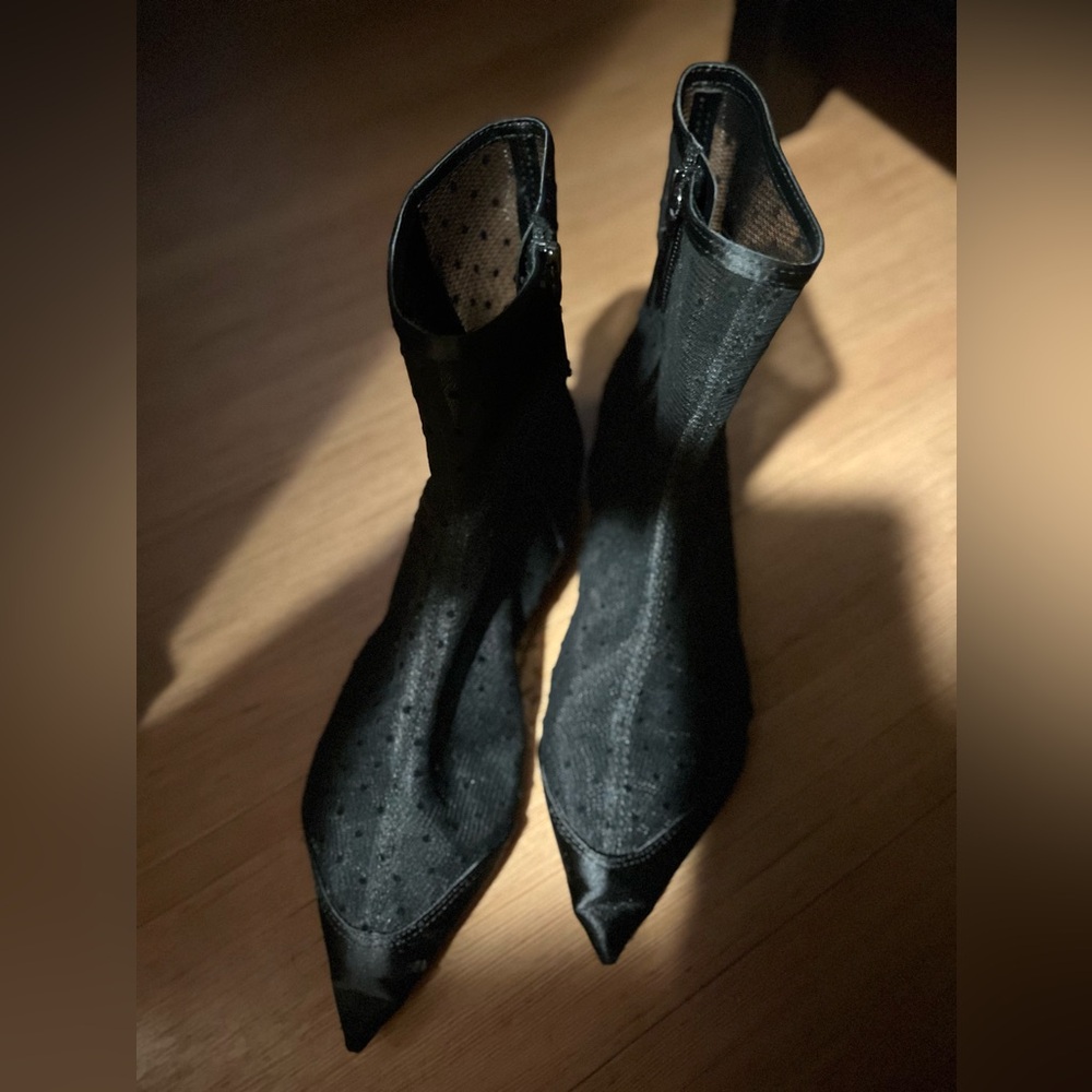 Elegant Black Mesh Ankle Boots